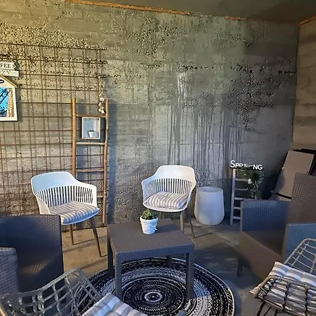 Villa Infinity